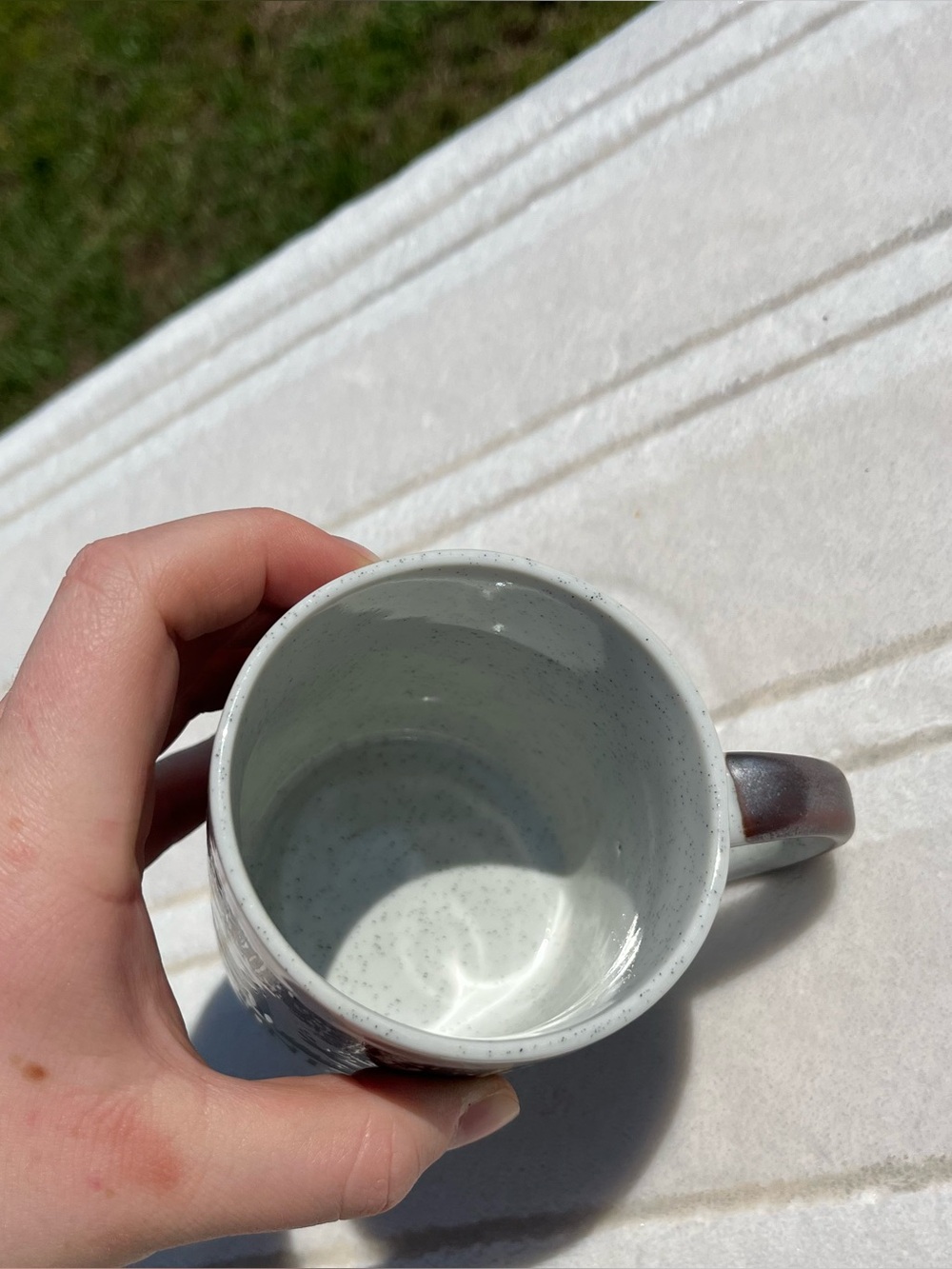 Speckled White Ceramic Mug with Brown Forest Deer Design, California redwood - Picture 5 of 6